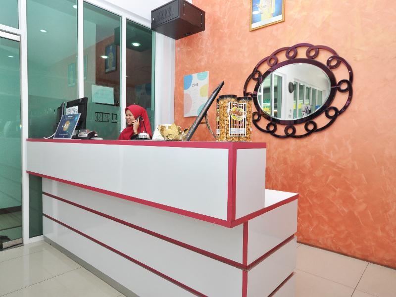 Ada Hotel & Apartment Kuala Terengganu Exteriör bild